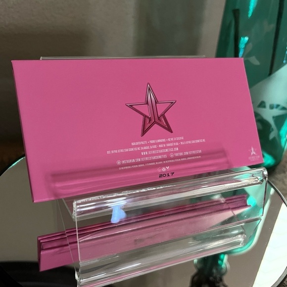 Jeffree Star Heartbreaker Skin Frost Highlighter Palette, NEW IN BOX! - Picture 7 of 7